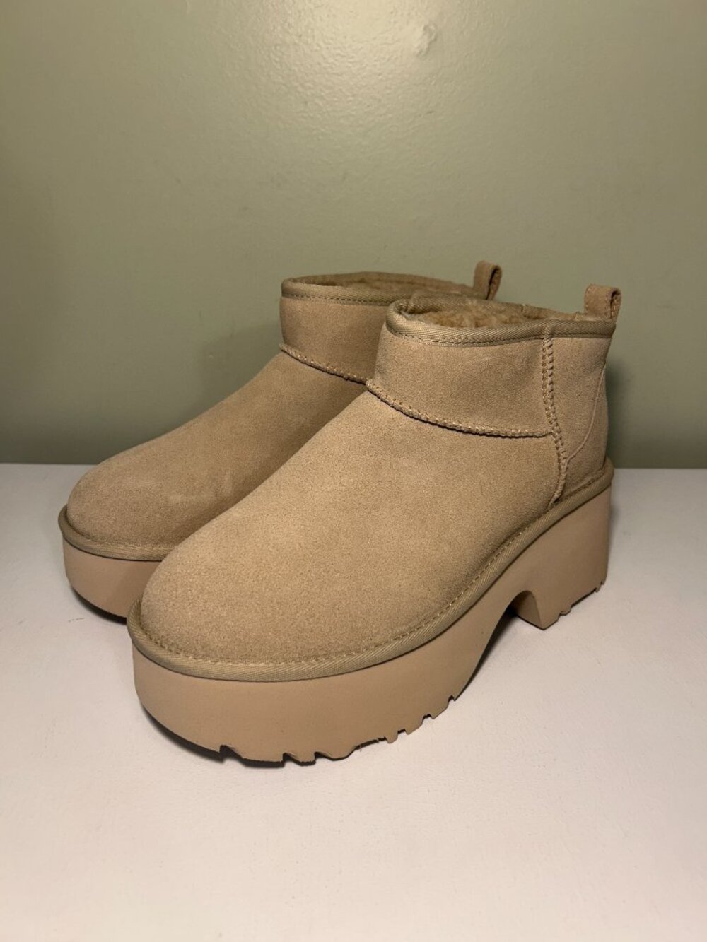 Ugg Women's Classic Ultra Mini New Heights